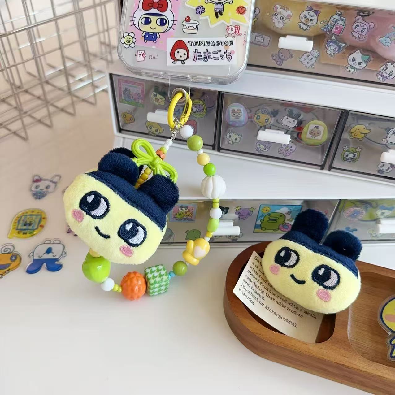 Japanese Tamagotchi candy-colored resin beaded lanyard mobile phone chain cute Mamiji keychain pendant