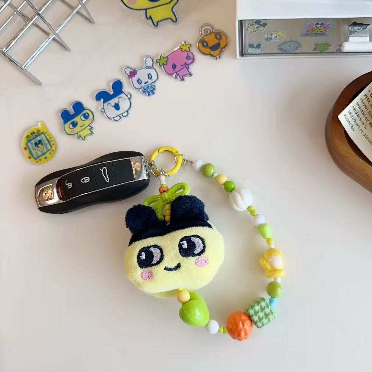 Japanese Tamagotchi candy-colored resin beaded lanyard mobile phone chain cute Mamiji keychain pendant