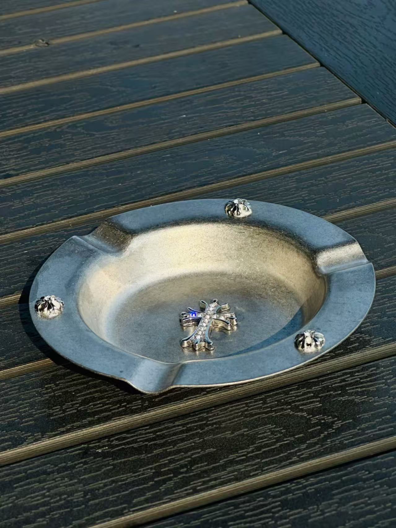 Vintage y2k stainless steel cross ashtray storage tray