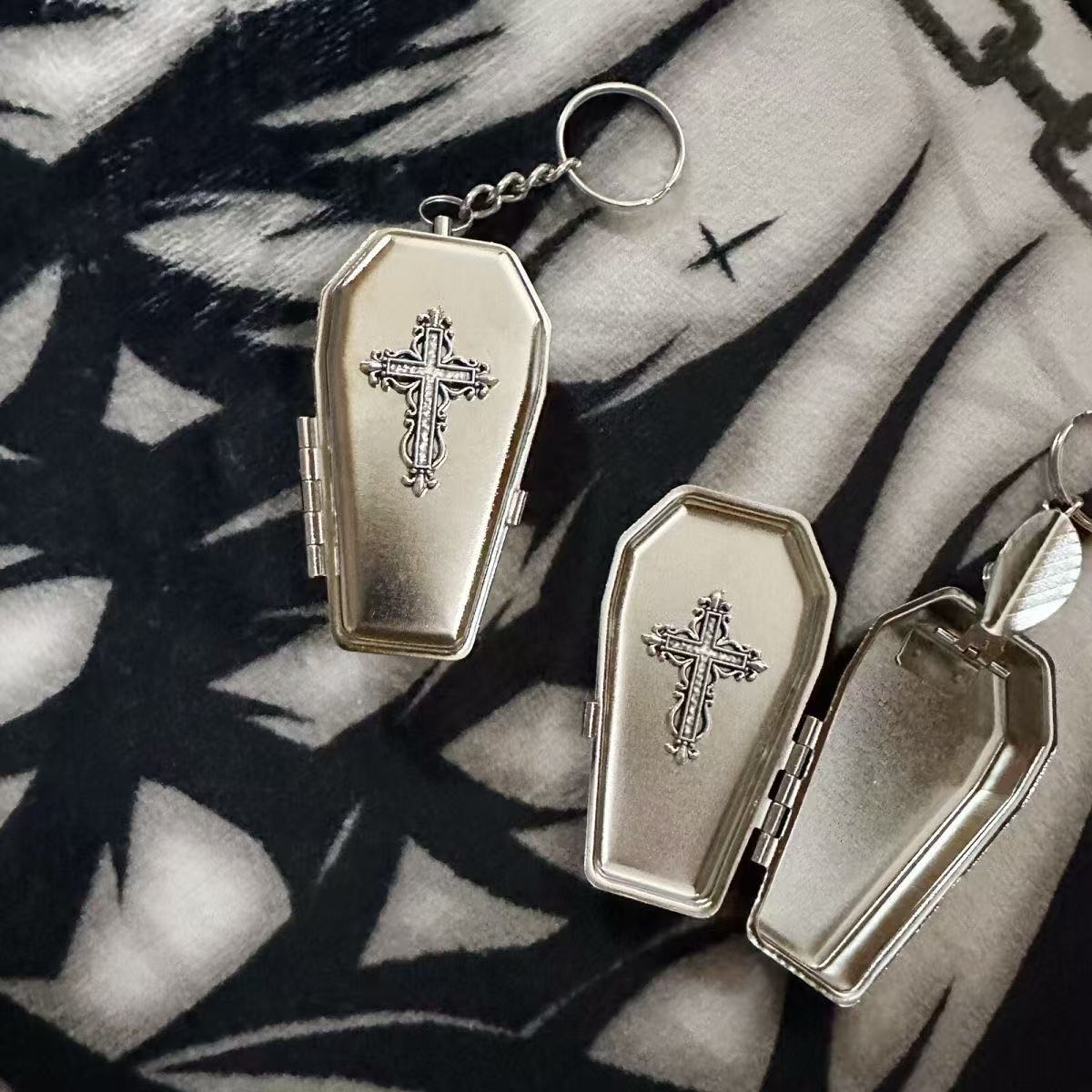 Handmade Dark Gothic Coffin Metal Small Storage Box Cross Portable Ashtray