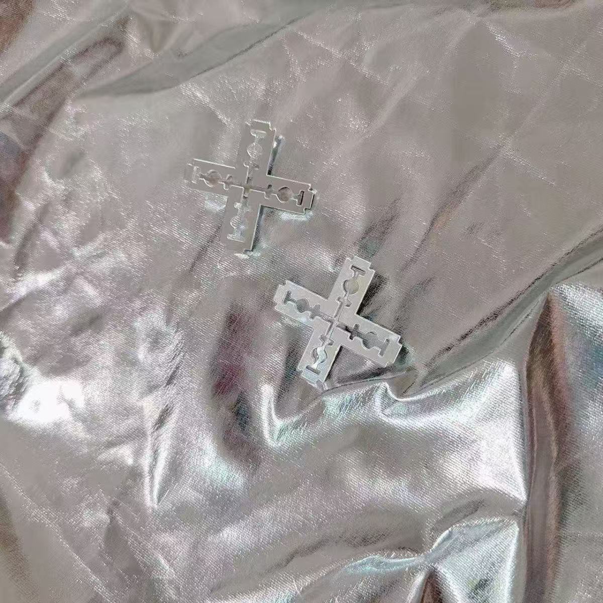 Handmade Blade Hairpin Mirror Reflective Acrylic Cross Side Clip Hair Ornament Headdress Y2k Hot Girl Match