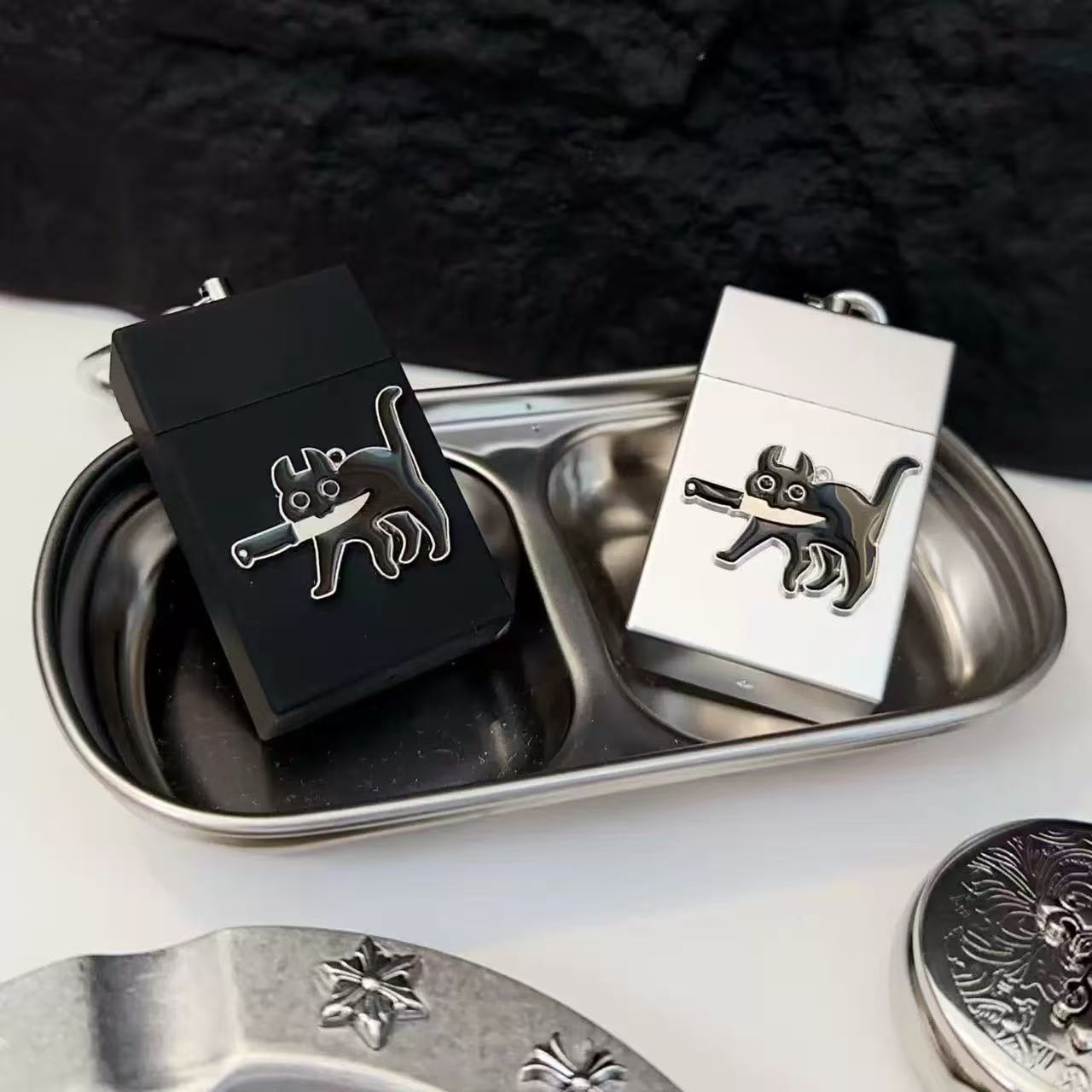 New Japanese y2k kitten alloy portable ashtray storage box pendant