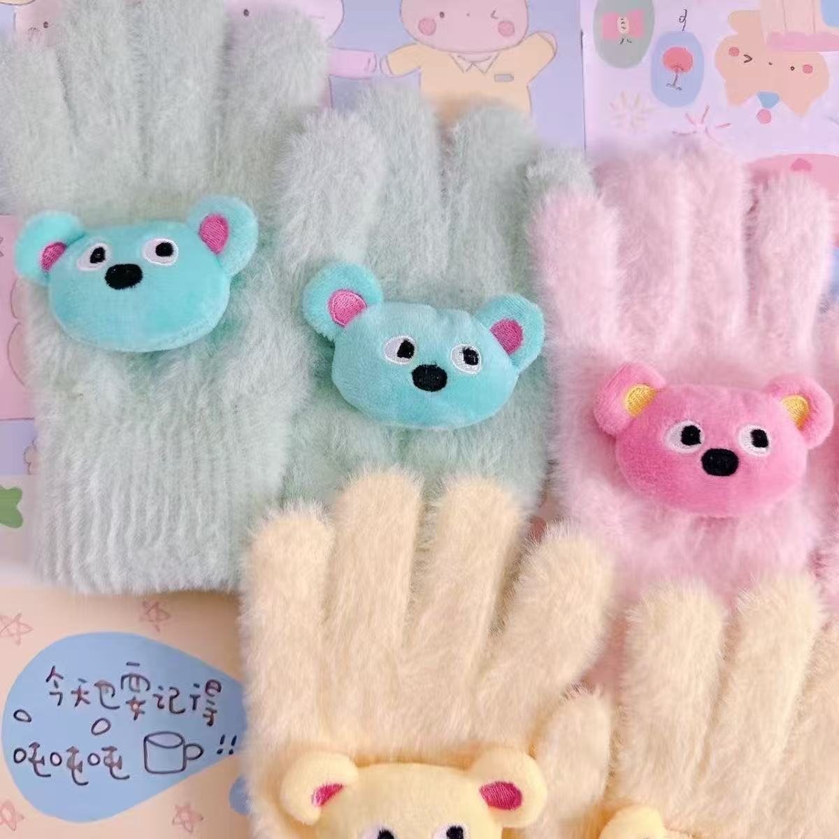 Retro Cute Pop Bear Candy Color Bear Five-Finger Warm Plush Touchscreen Gloves