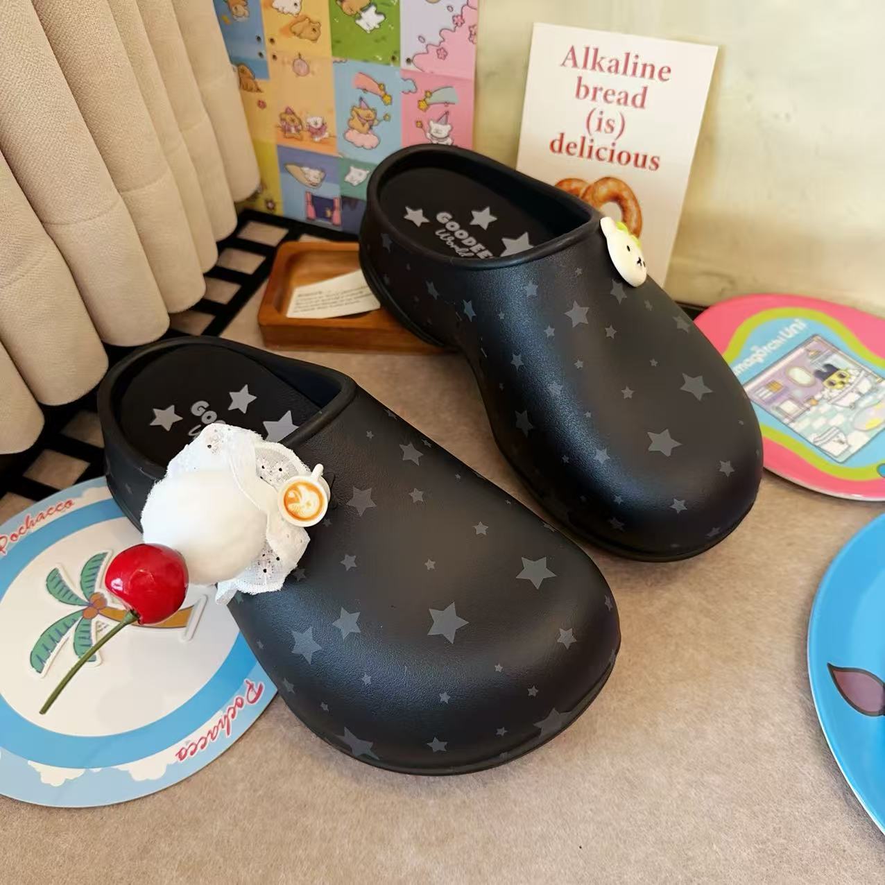 Original Handmade Cherry Hat Bear Hole Shoe Buckle DIY，Shoe Charms