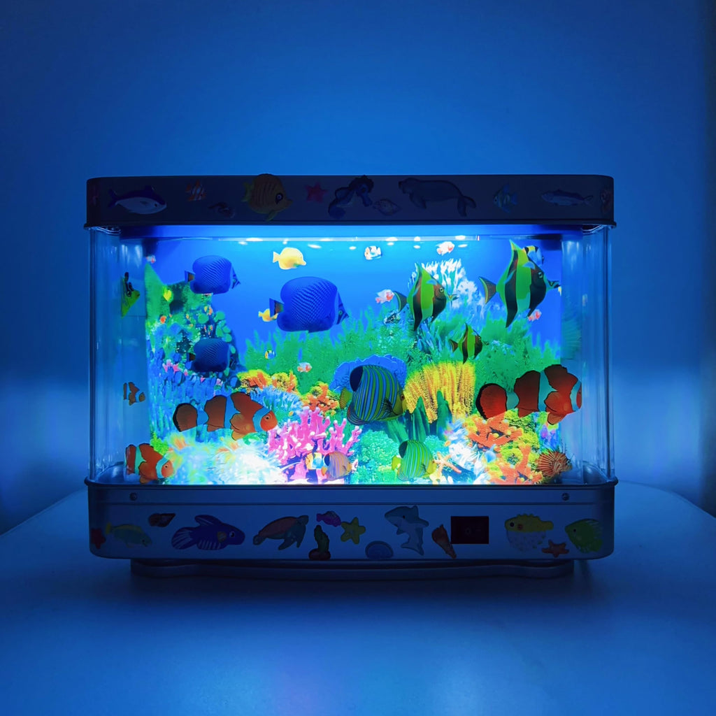 Fake Fish Tank Lamp - Moving Aquarium Night Light with Virtual Ocean Effect, 80s Retro Design for Adult Relaxation, Artificial Aquarium Decorative Lamp for Kids' Room and Cat Owners(USB)